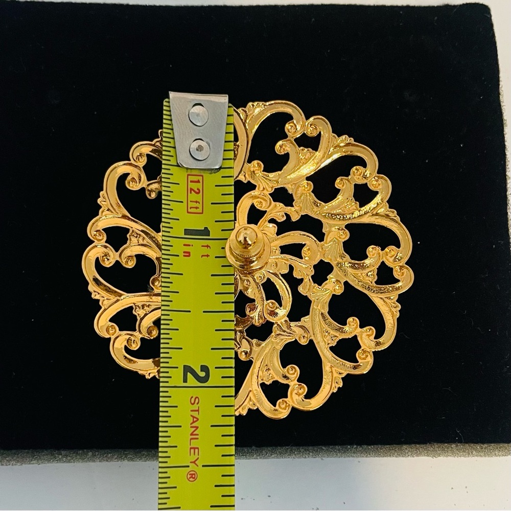Vintage Avon Jewelry Flower Blossom Gift Set Pin & Earrings Gold Tone Faux Pearl - Picture 6 of 7